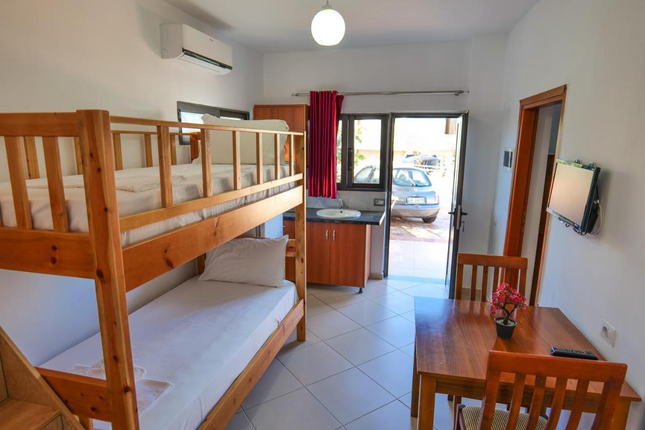 Guest House Gerard Ksamil Exterior foto